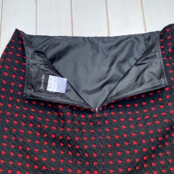 Elegant Red and Navy Women's Skirt Set - Picture 13 of 16